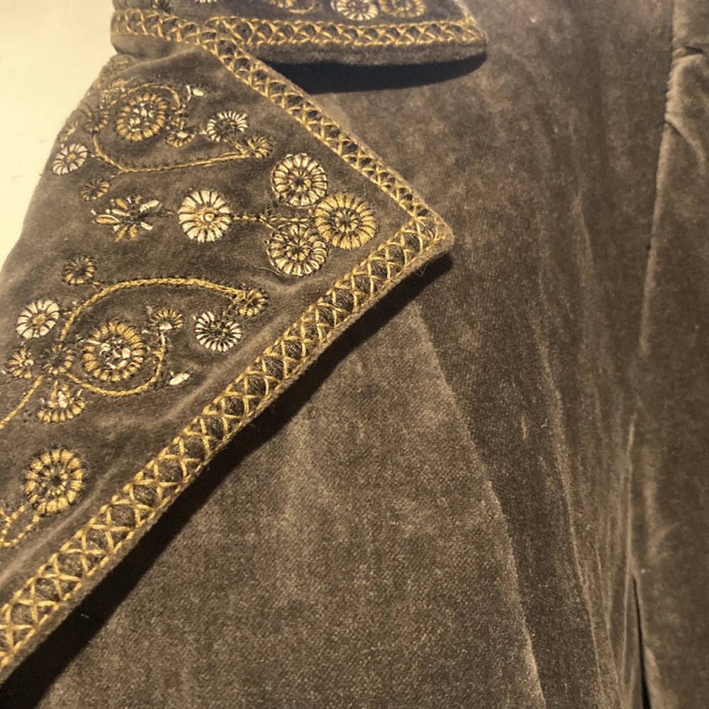 Vintage Peter Nygard Baroque Embroidered Velvet Blazer - Intricate Floral Stitch - Picture 4 of 7